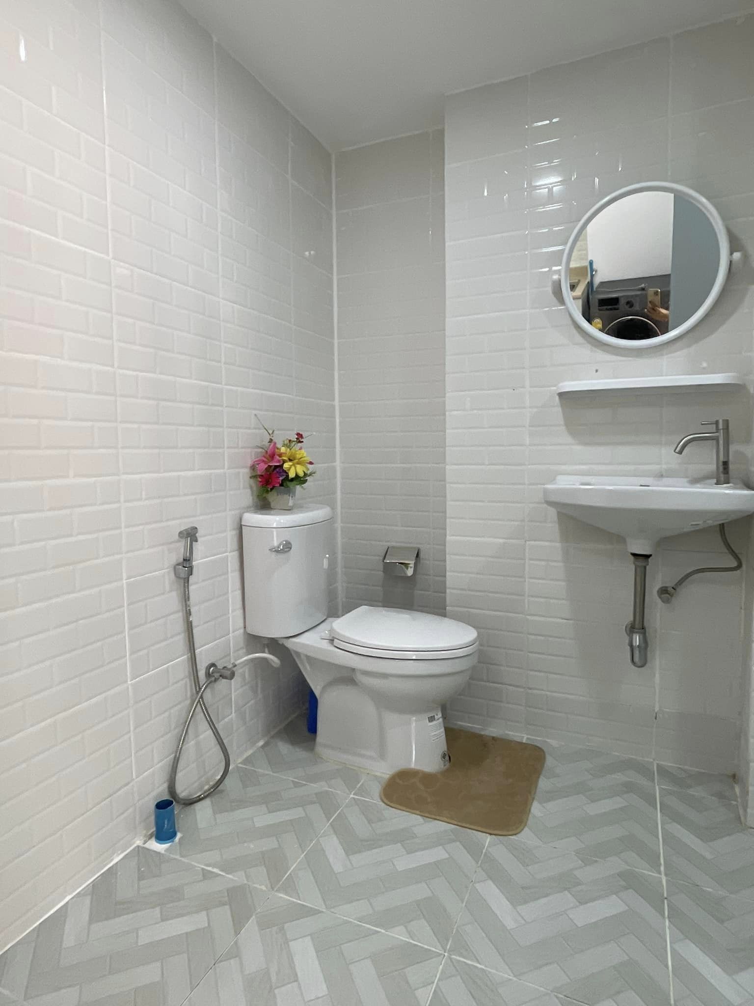 PP Condo - Image 11