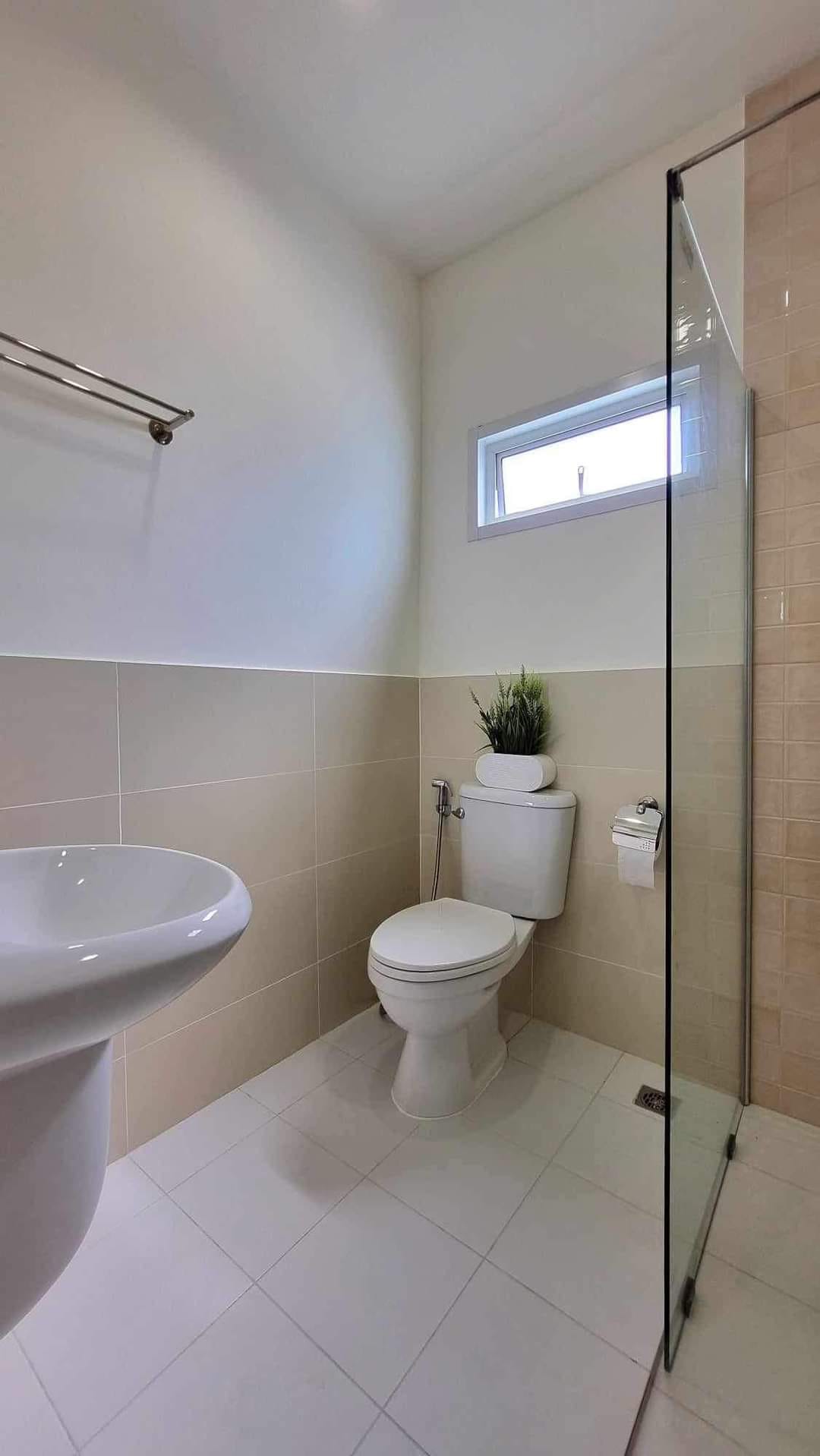 3 Bedroom House  in San Phak Wan, Hang Dong, Chiang Mai - Image 13