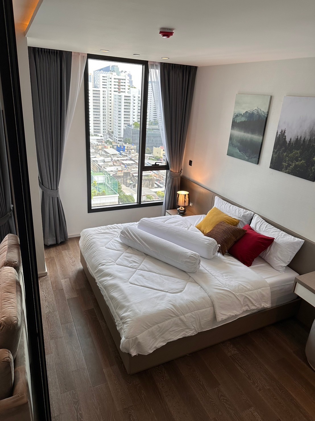 MUNIQ Sukhumvit 23 - Image 3