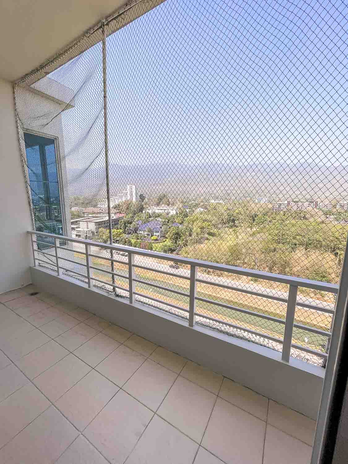 Convention Condo - Image 28