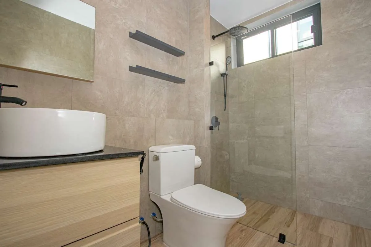 5 Bedroom House For Sale in Ban Waen, Hang Dong, Chiang Mai - Image 16