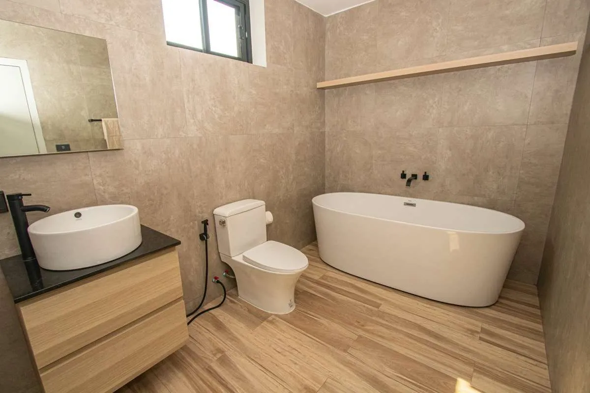 5 Bedroom House For Sale in Ban Waen, Hang Dong, Chiang Mai - Image 18