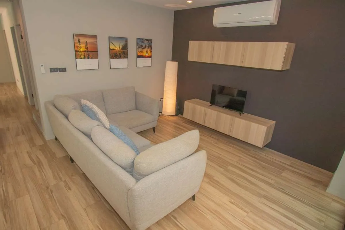 5 Bedroom House For Sale in Ban Waen, Hang Dong, Chiang Mai - Image 8