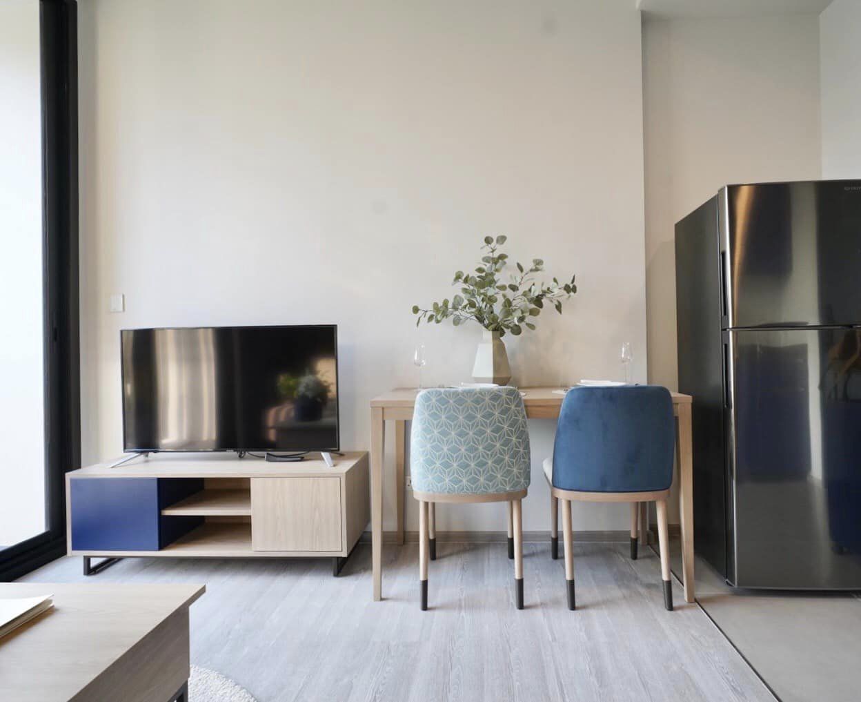 1 Bedroom Condo For Sale in Khlong Tan Nuea, Vadhana, Bangkok - Image 2