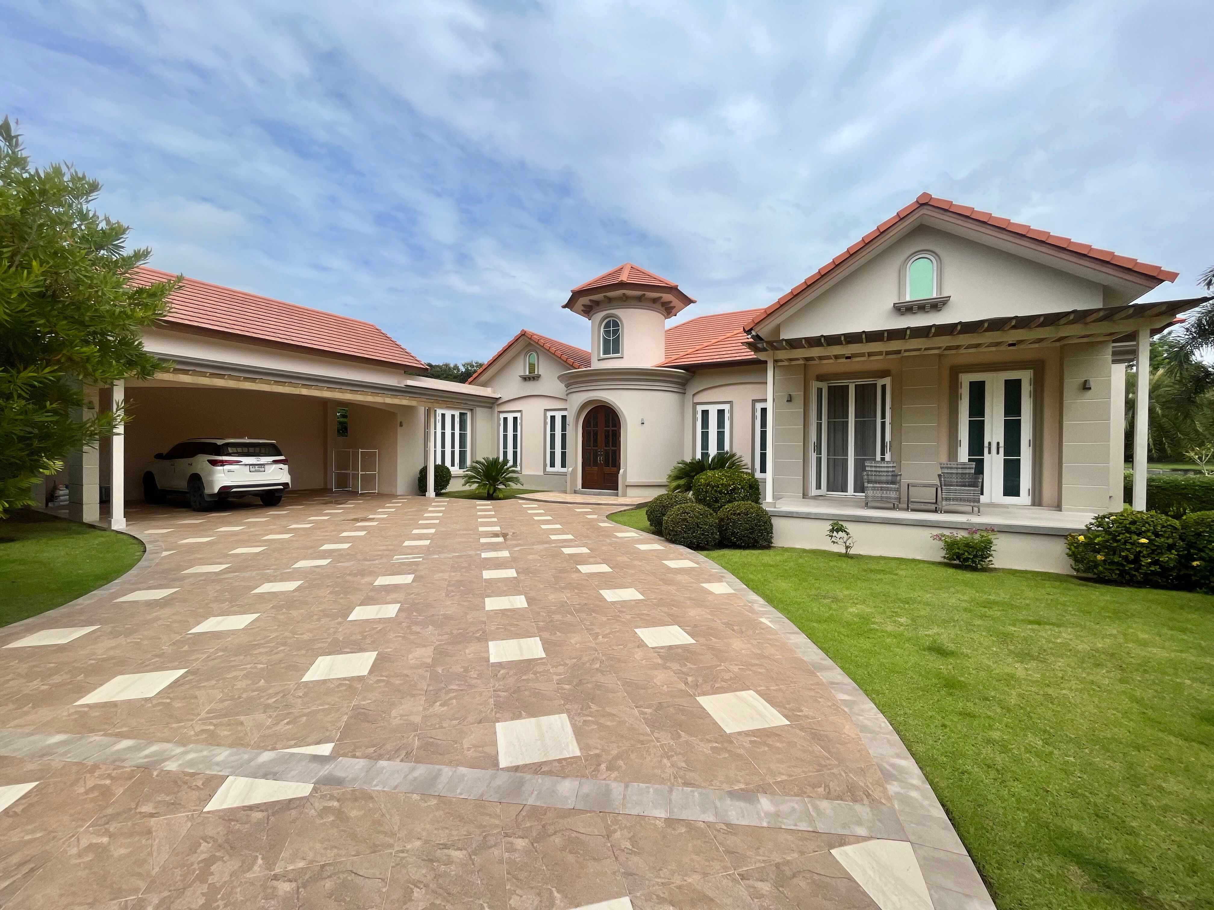 Summit Green Valley - Image 2