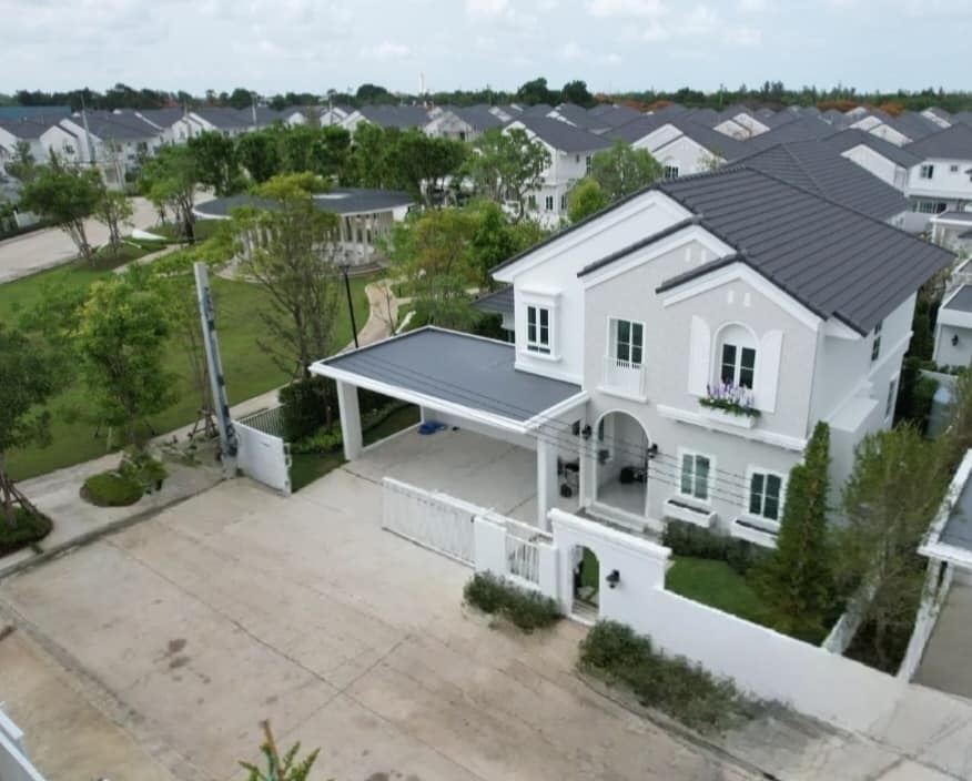 4 Bedroom House For Rent in Bang Chalong, Bang Phli, Samut Prakan - Image 1