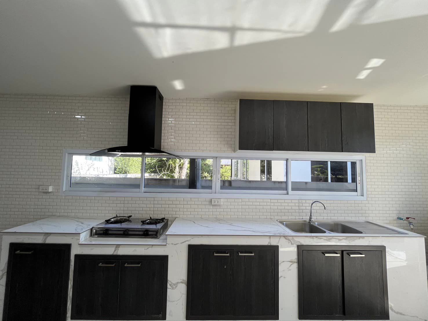 99 Avenue - Image 10