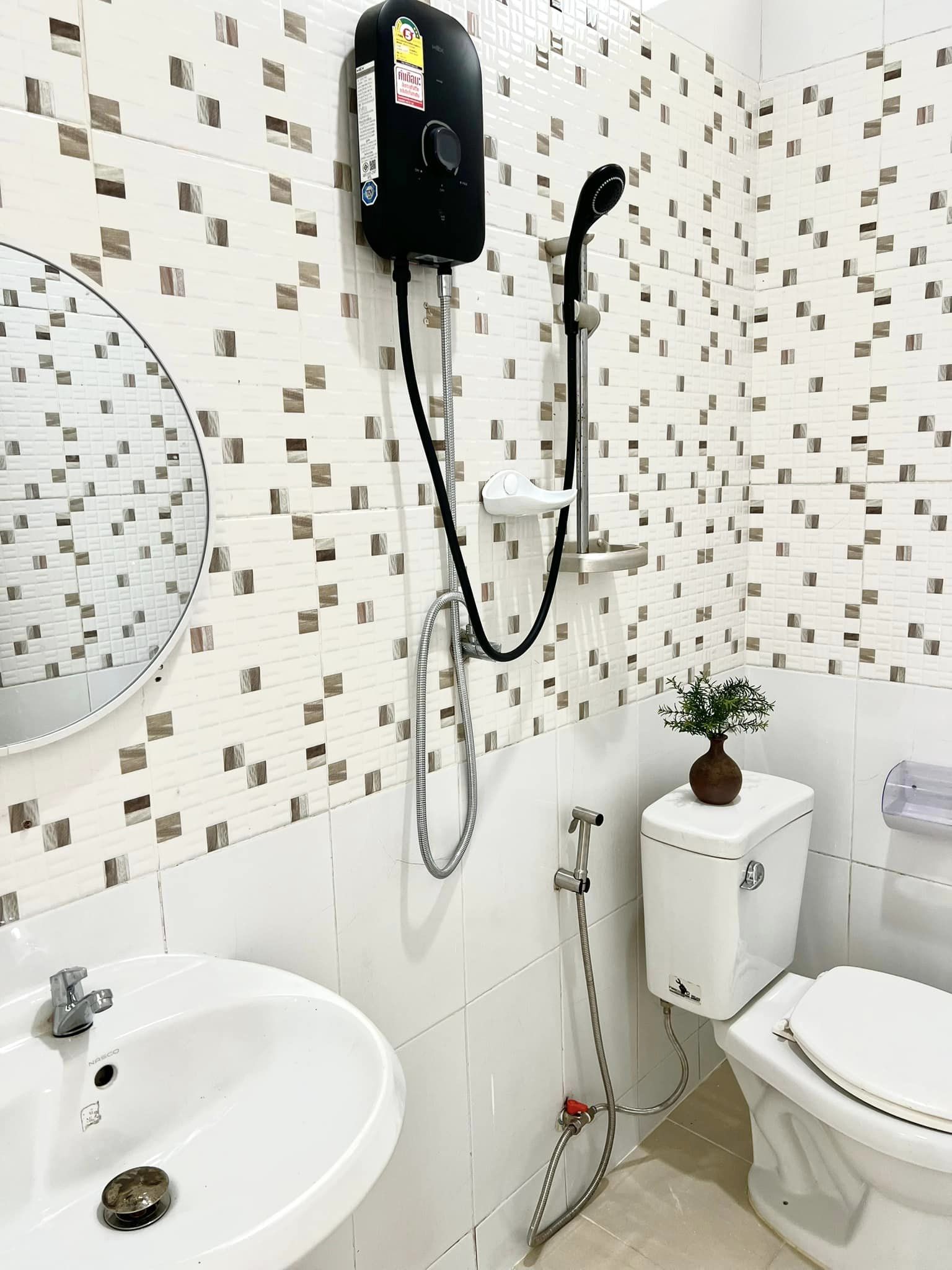 3 Bedroom House For Sale in Yang Noeng, Saraphi, Chiang Mai - Image 12