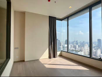 THE ESSE Asoke - Image 1