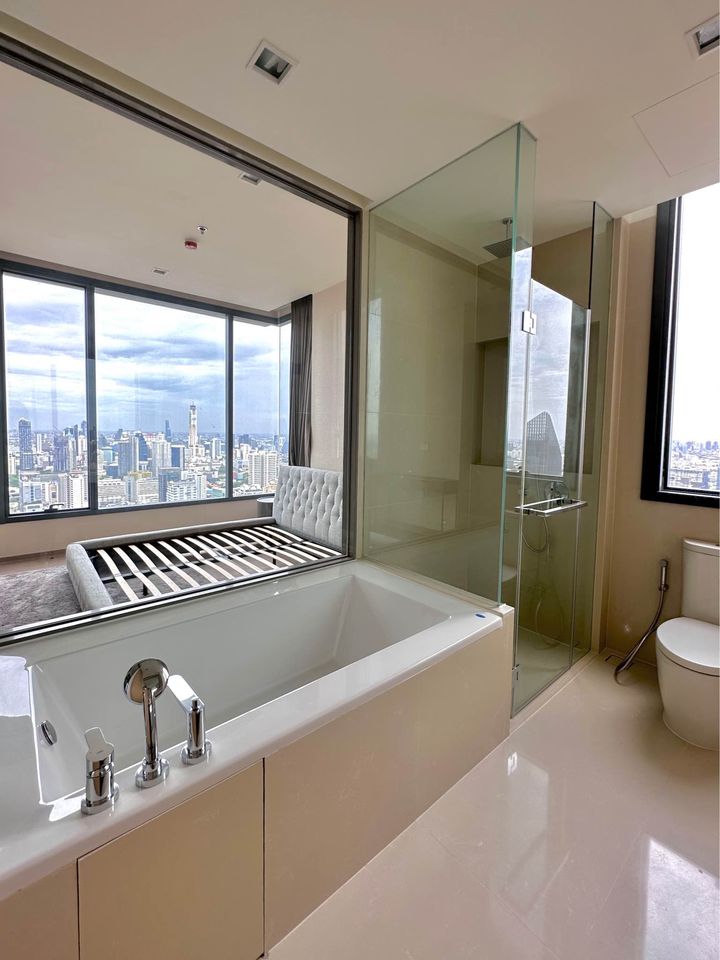 THE ESSE Asoke - Image 4