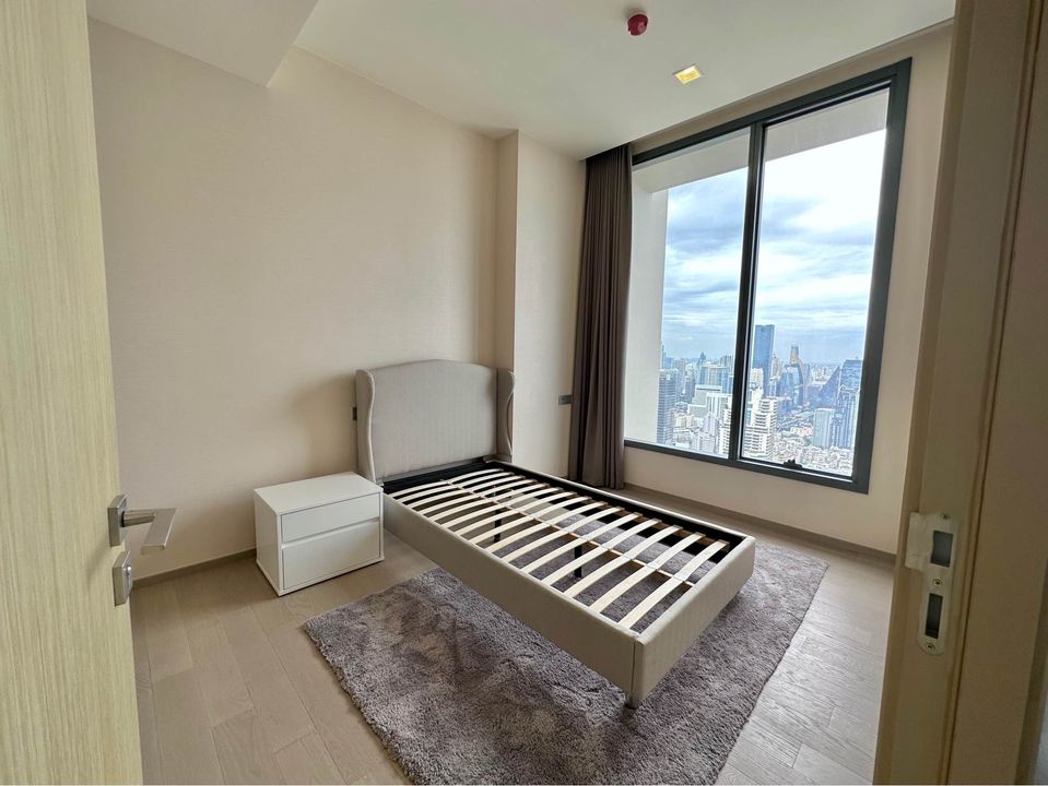 THE ESSE Asoke - Image 3