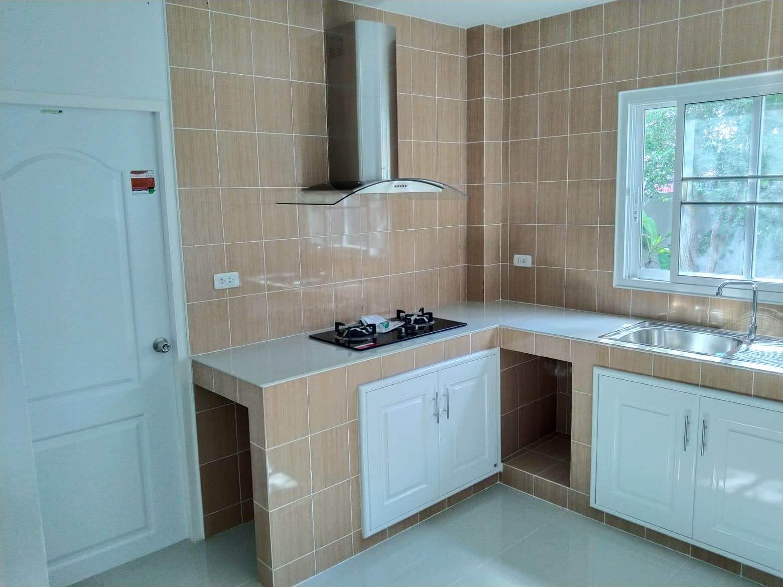 4 Bedroom House For Sale in San Phak Wan, Hang Dong, Chiang Mai - Image 4