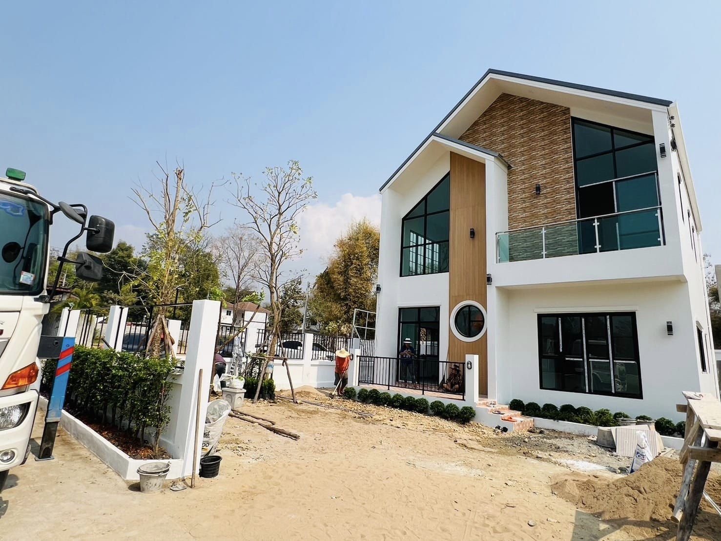 3 Bedroom House For Sale in Nong Khwai, Hang Dong, Chiang Mai - Image 2