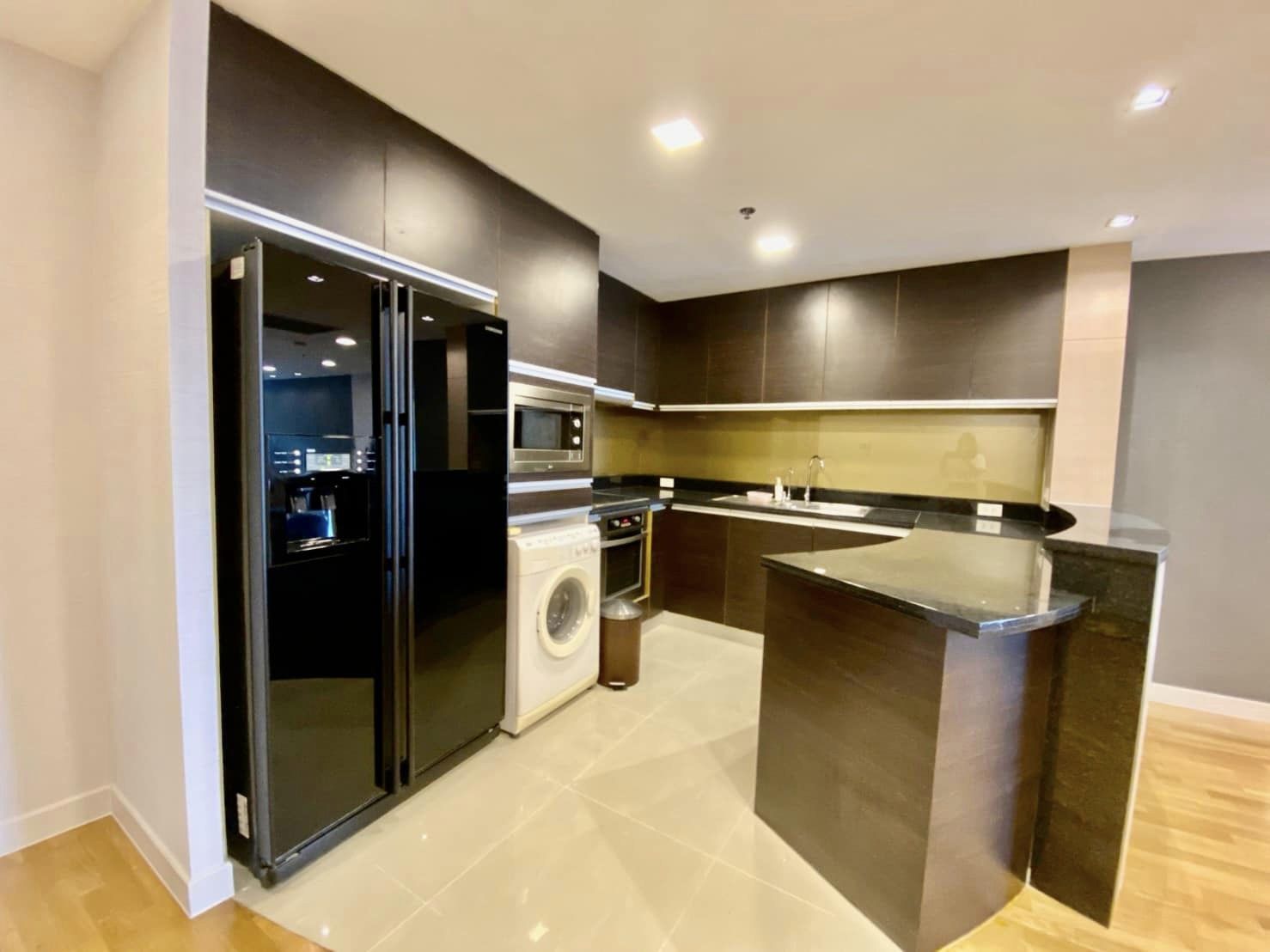 Urbana Sathon - Image 5