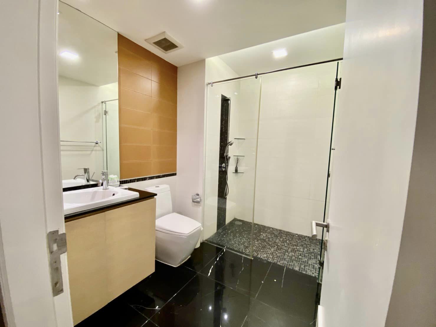 Urbana Sathon - Image 15