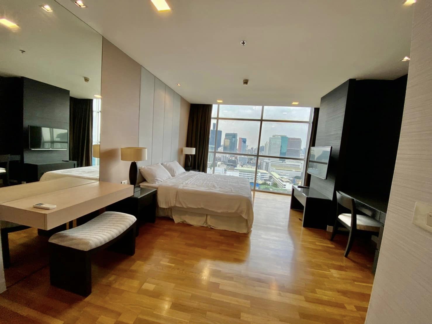 Urbana Sathon - Image 14