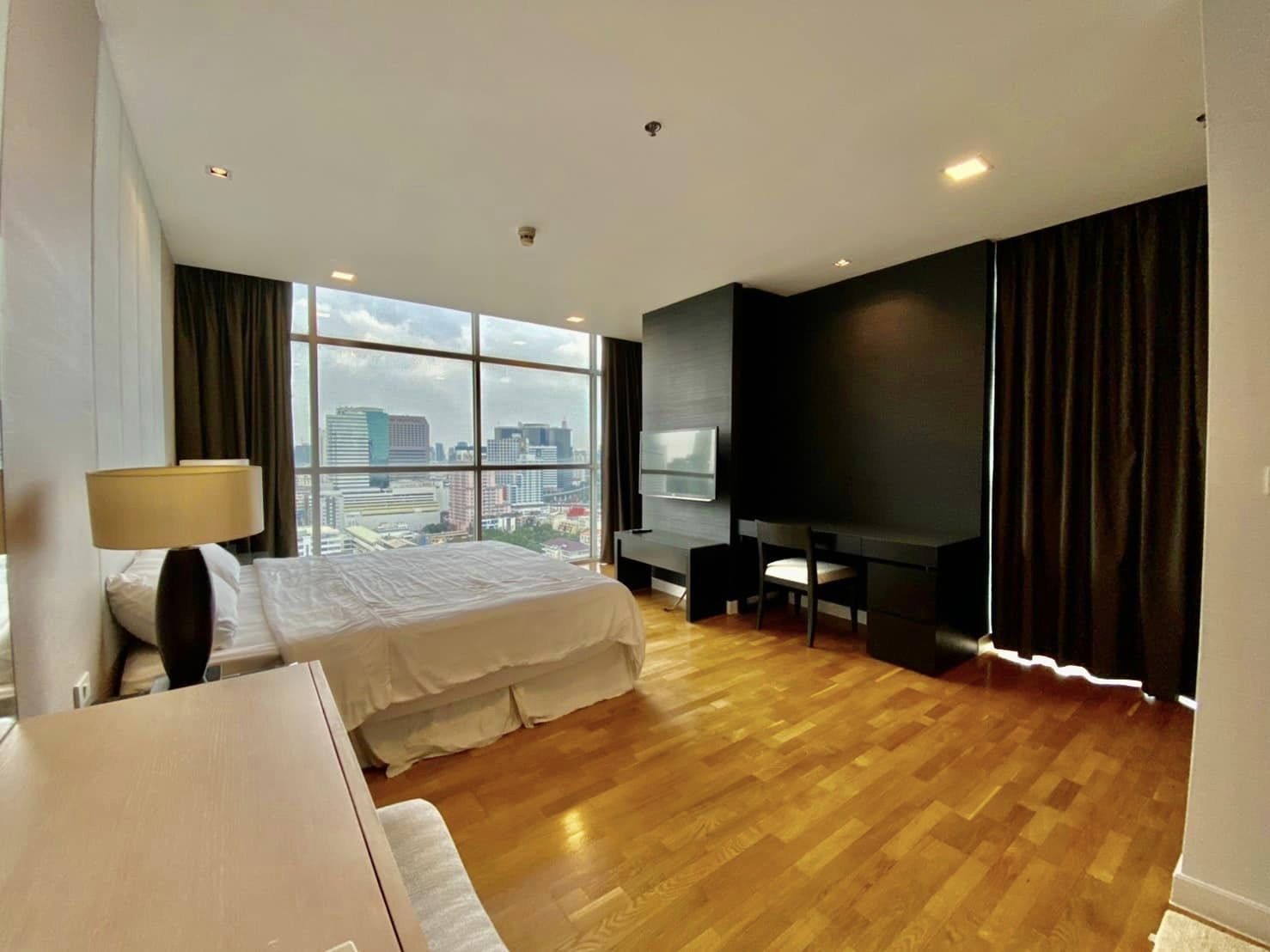 Urbana Sathon - Image 12