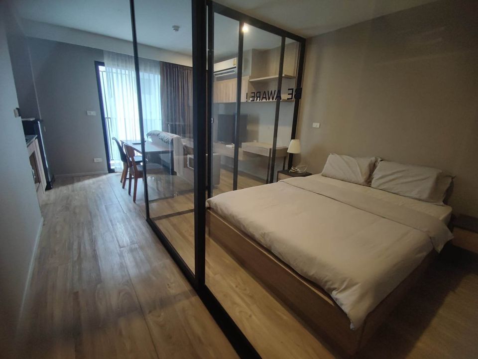 Blossom Condo Sathon-Charoen Rat - Image 3