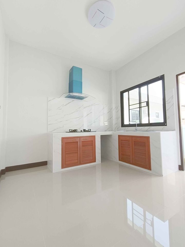3 Bedroom House For Sale in Chomphu, Saraphi, Chiang Mai - Image 6