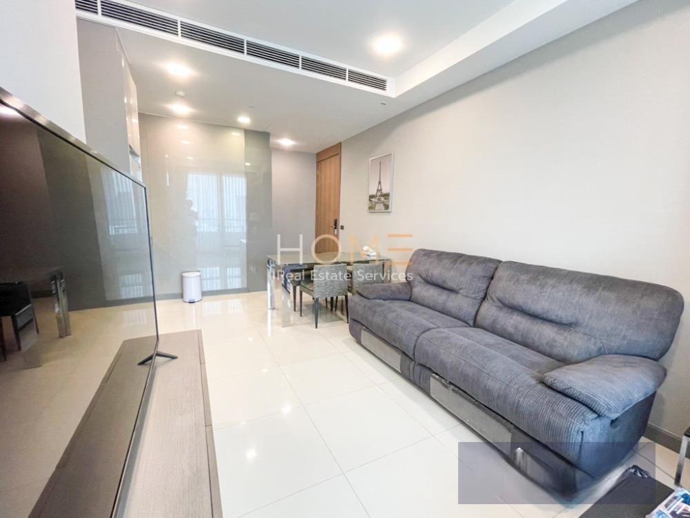 M Silom - Image 1