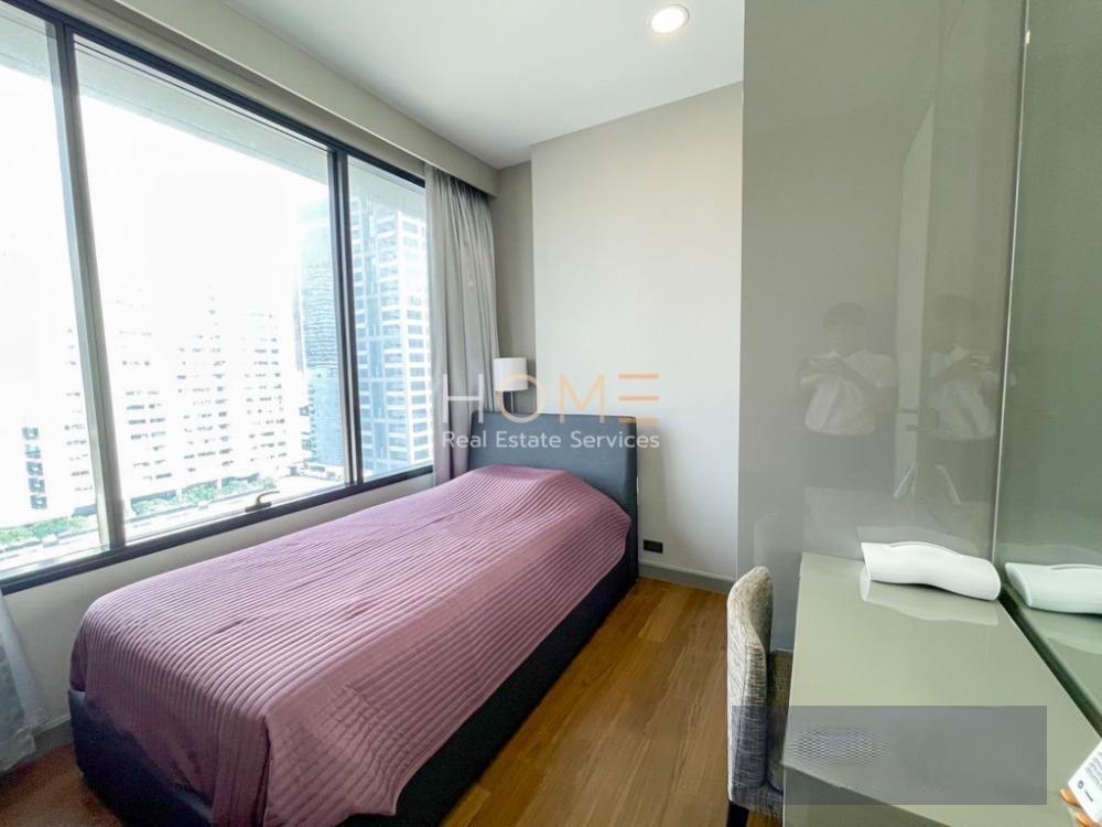 M Silom - Image 10