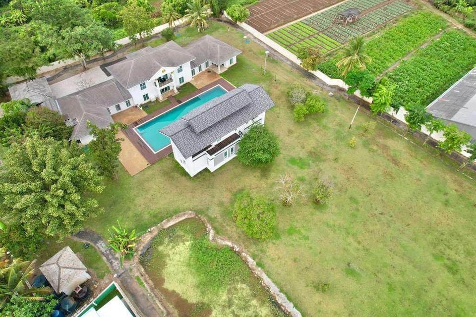 6 ห้องนอน บ้านเดี่ยว  ใน ป่าแดด, เมืองเชียงใหม่, เชียงใหม่ - Image 26