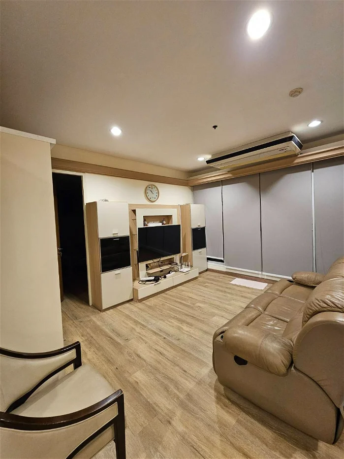 Baan Klang Krung Siam - Pathumwan - Image 1