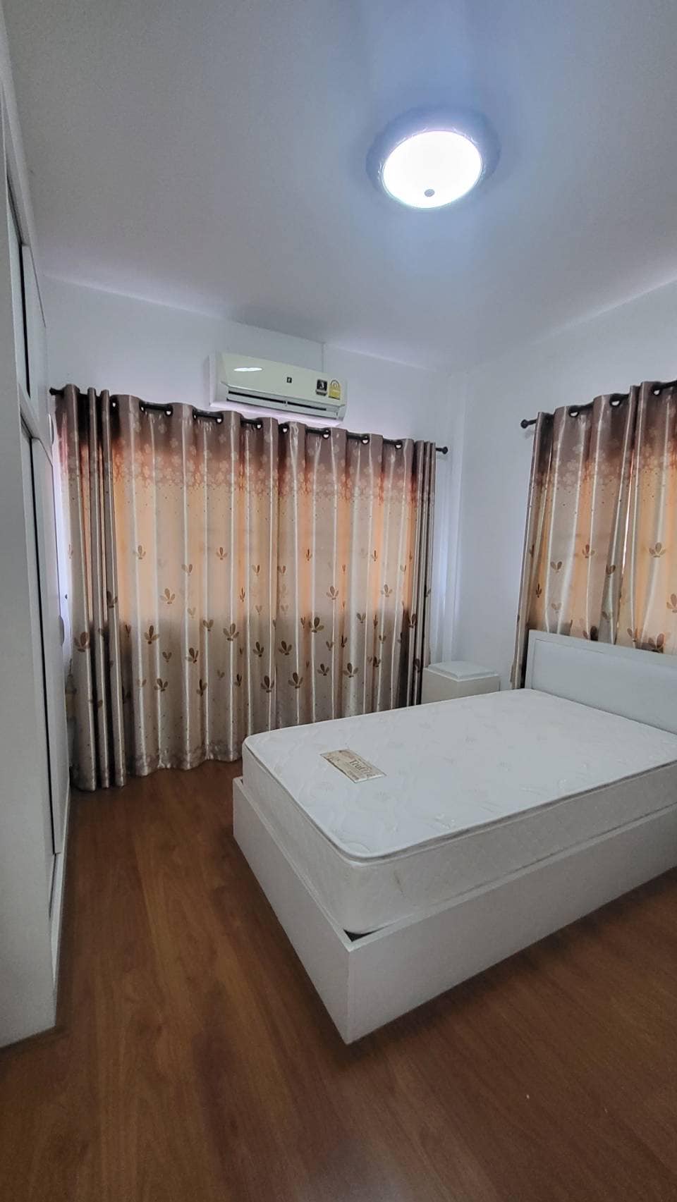 Thanaporn Park Home 4 - Image 8