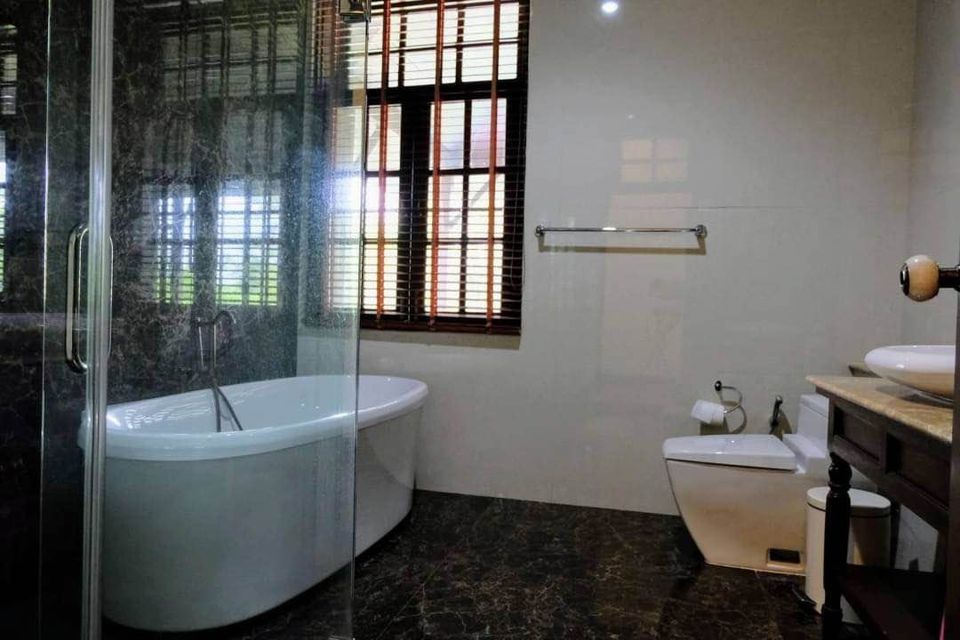 4 Bedroom House For Rent in Tha Wang Tan, Saraphi, Chiang Mai - Image 7