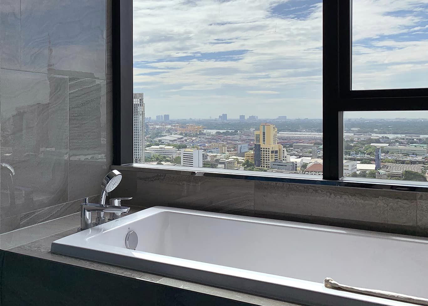 Ideo Q Sukhumvit 36 - Image 19