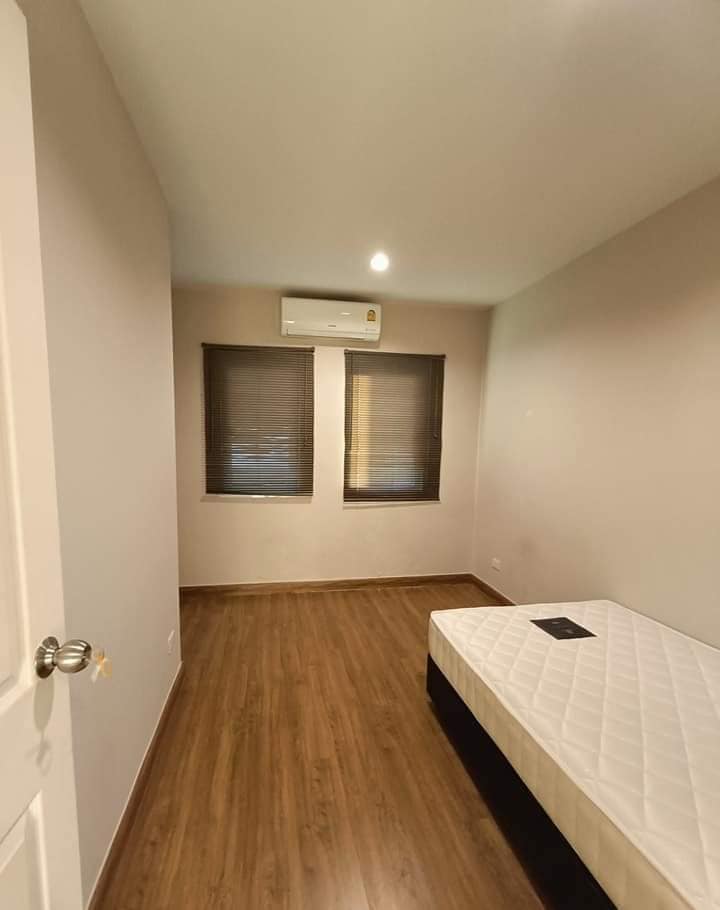 103 Central Condominium - Image 13
