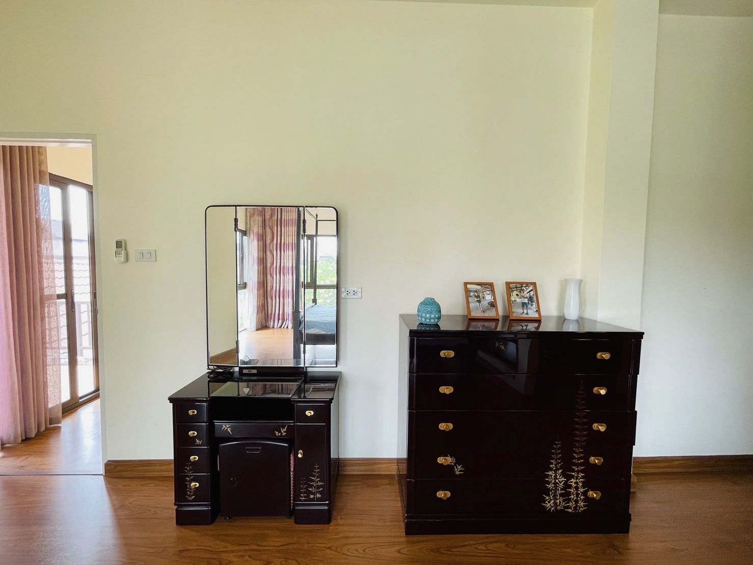 4 Bedroom House For Sale in Ban Waen, Hang Dong, Chiang Mai - Image 5
