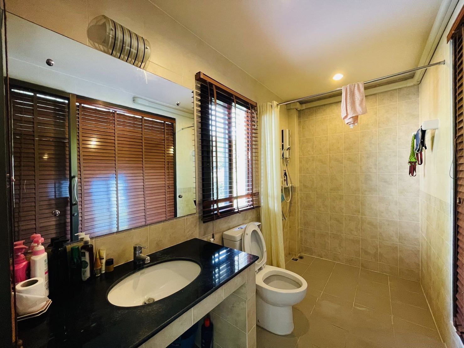 4 Bedroom House For Sale in Ban Waen, Hang Dong, Chiang Mai - Image 24