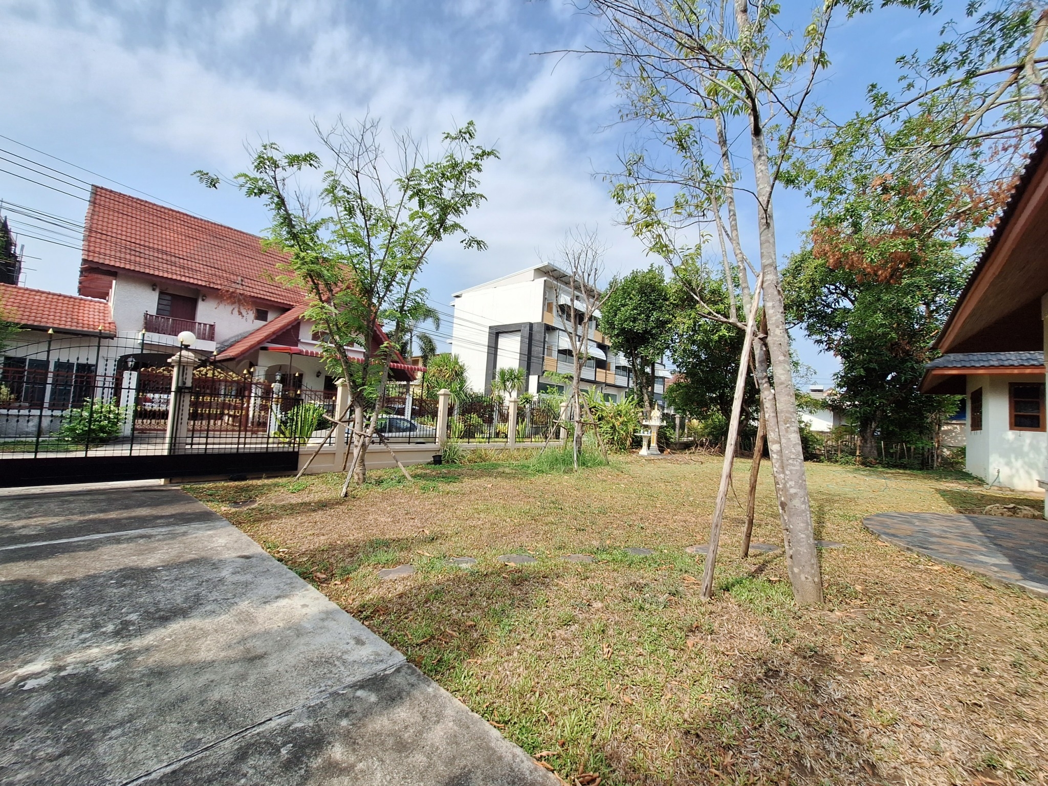 3 Bedroom House  in Fa Ham, Mueang Chiang Mai, Chiang Mai - Image 32
