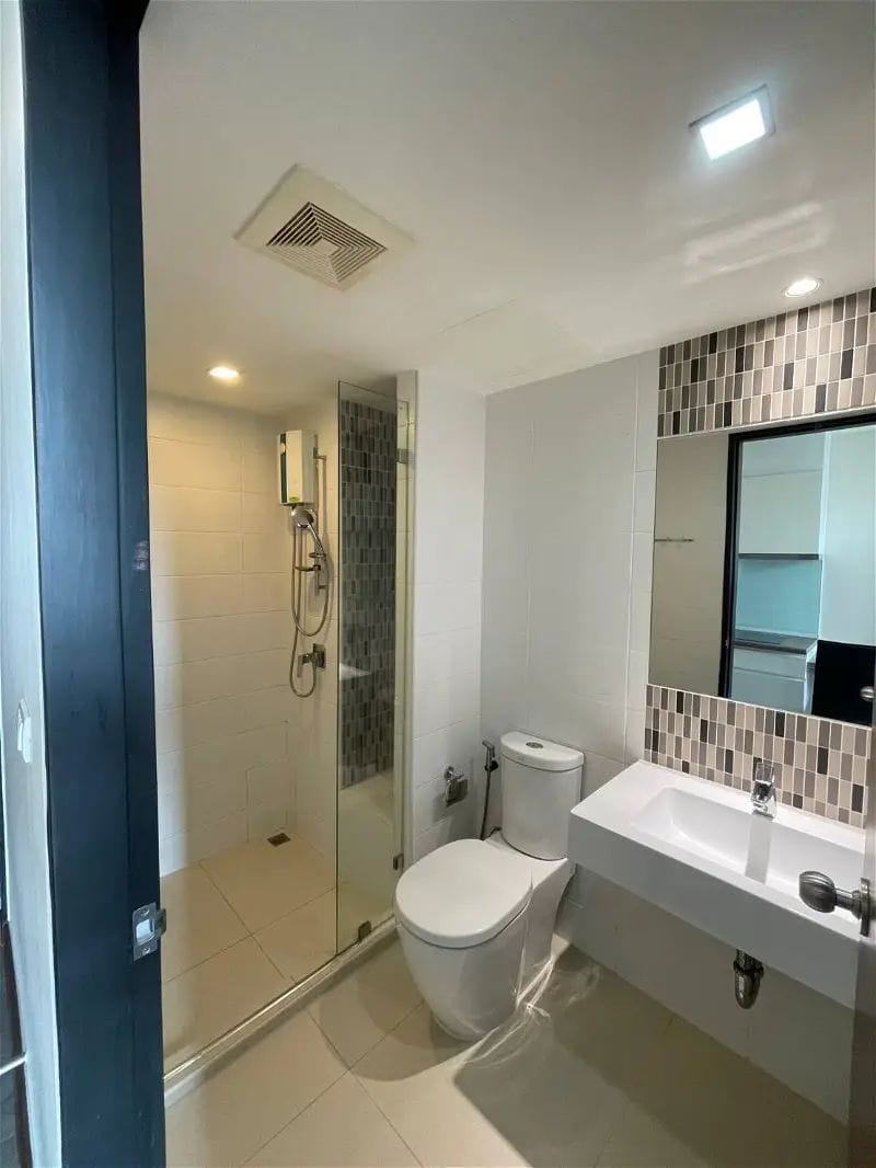 Beyond Sukhumvit Condominium - Image 7