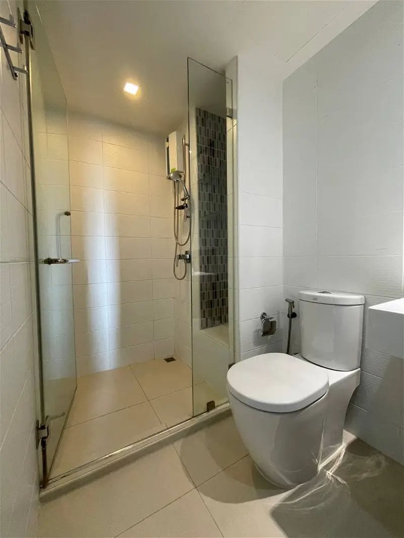 Beyond Sukhumvit Condominium - Image 9