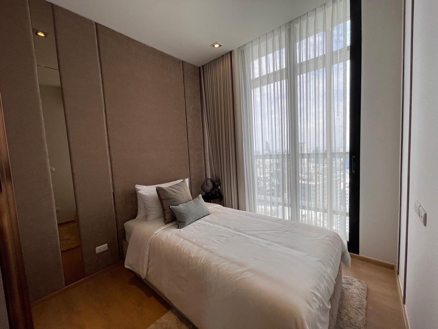 Park Origin Phrom Phong - Image 7