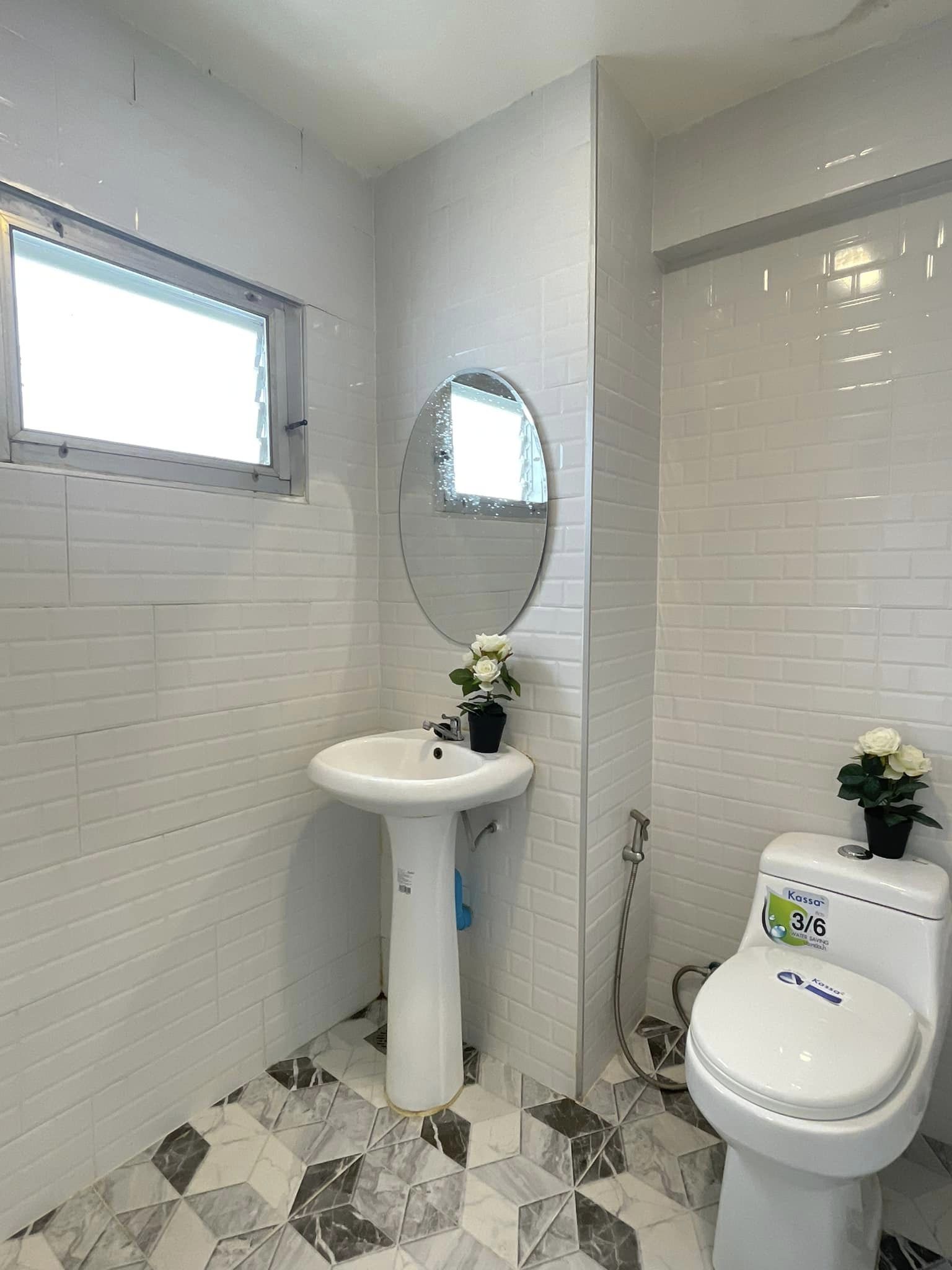 PP Condo - Image 6