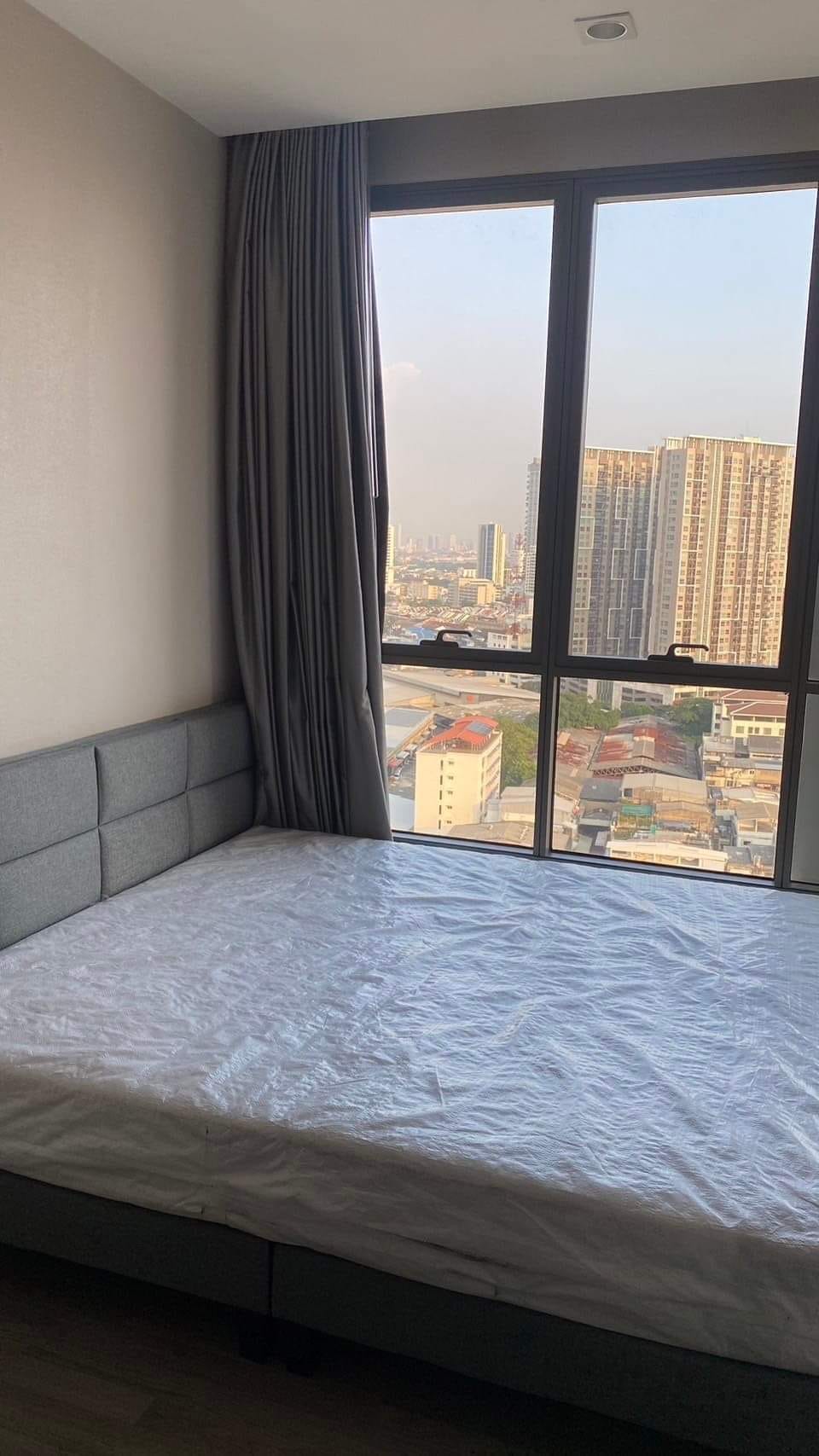 The Room Sathon - St. Louis - Image 10