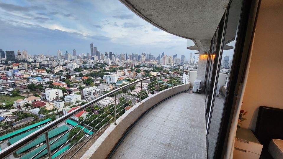Click Condo Sukhumvit 65 - Image 9