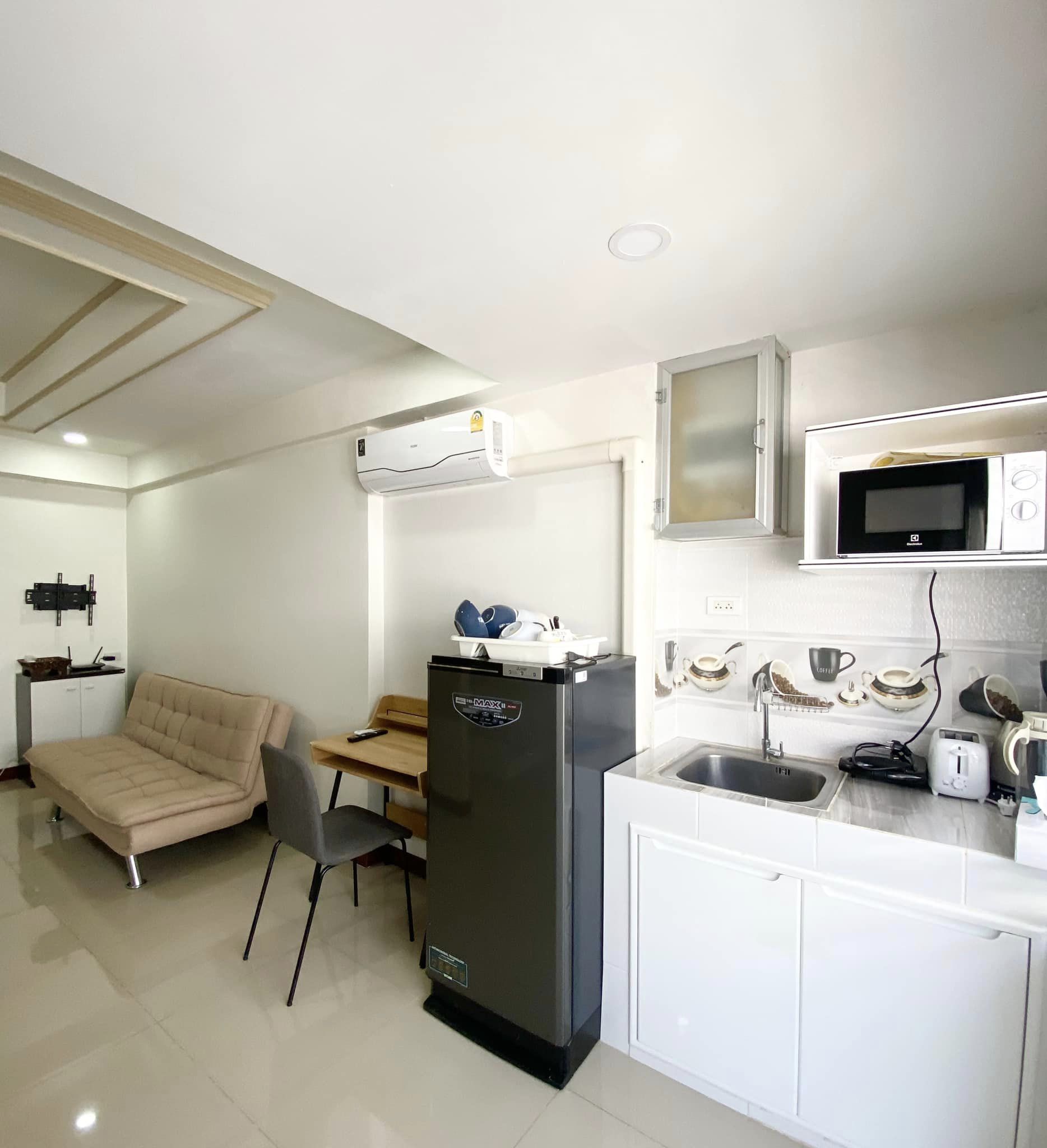 Impress Town Condominium - Image 3