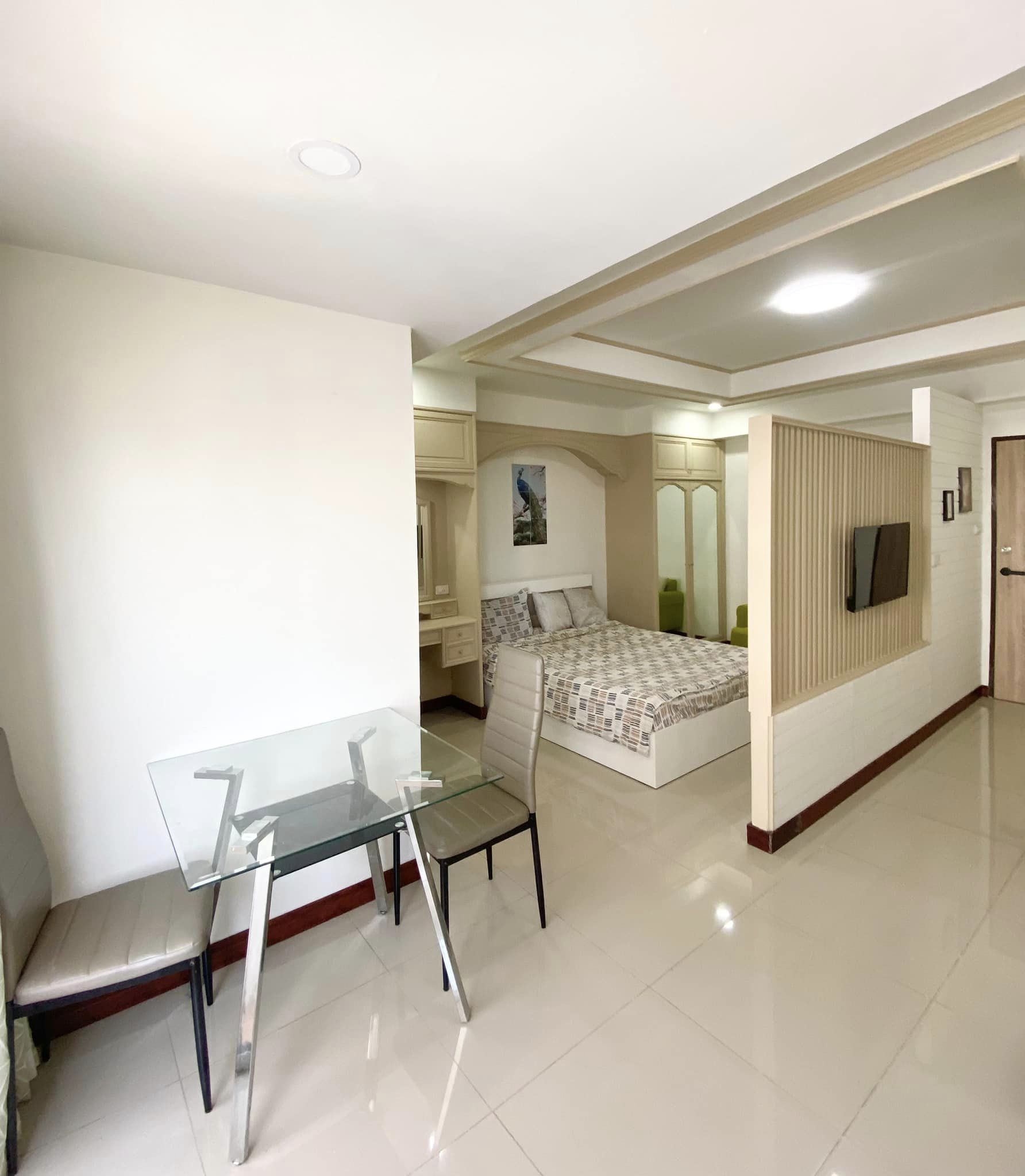 Impress Town Condominium - Image 7