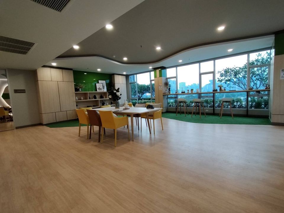 Studio Condo For Sale in Bang Kapi, Huai Khwang, Bangkok - Image 26