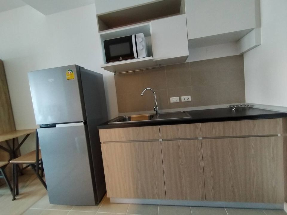 Studio Condo For Sale in Bang Kapi, Huai Khwang, Bangkok - Image 5