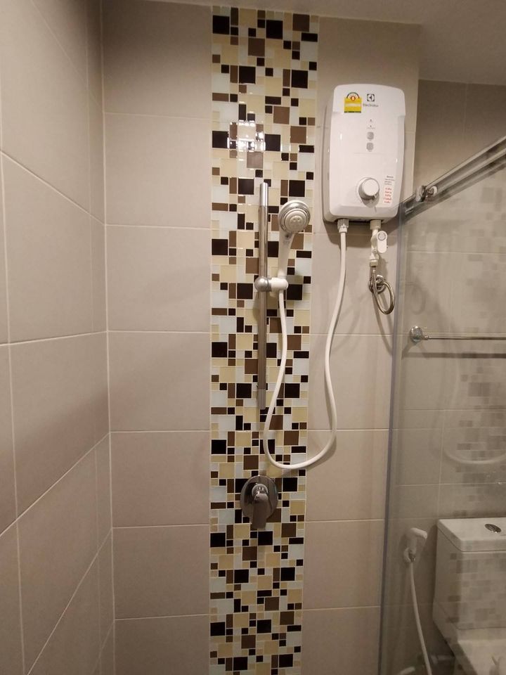 Studio Condo For Sale in Bang Kapi, Huai Khwang, Bangkok - Image 14