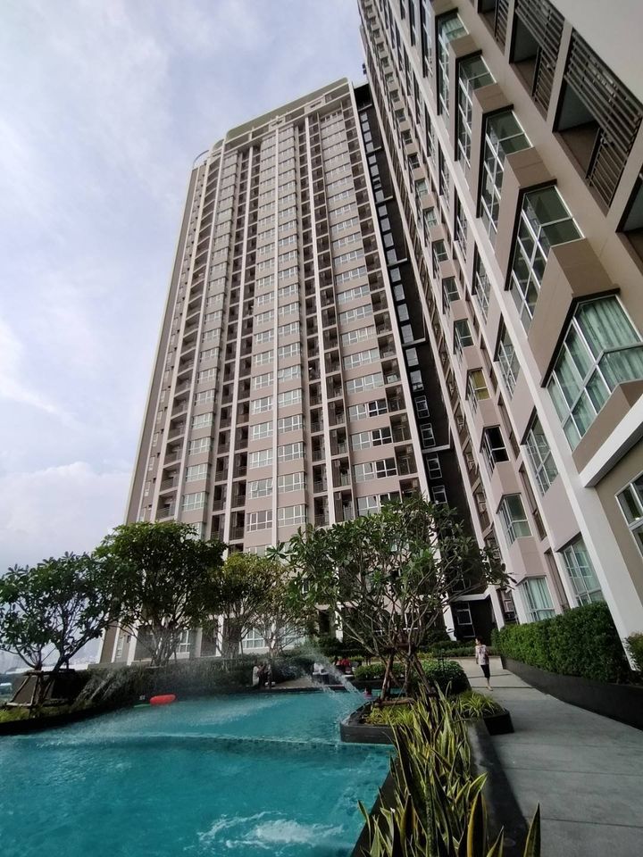 Studio Condo For Sale in Bang Kapi, Huai Khwang, Bangkok - Image 30
