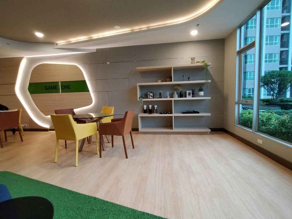 Studio Condo For Sale in Bang Kapi, Huai Khwang, Bangkok - Image 22