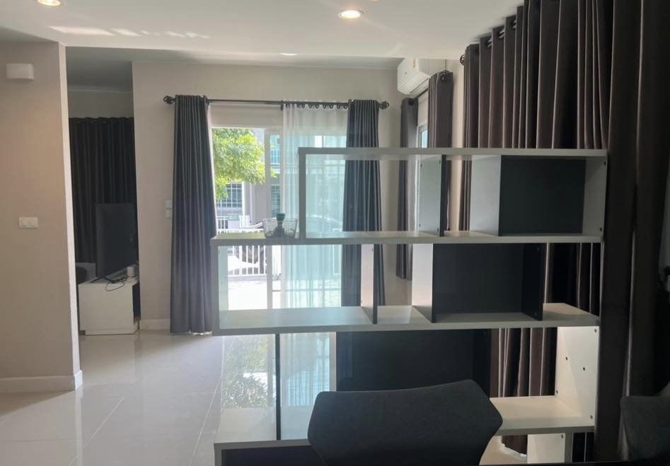 The Village 3 Bang Na - Wong Waen - Image 22