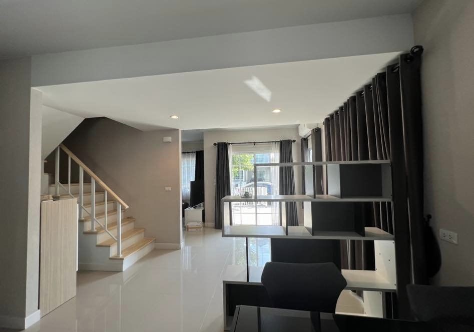 The Village 3 Bang Na - Wong Waen - Image 3