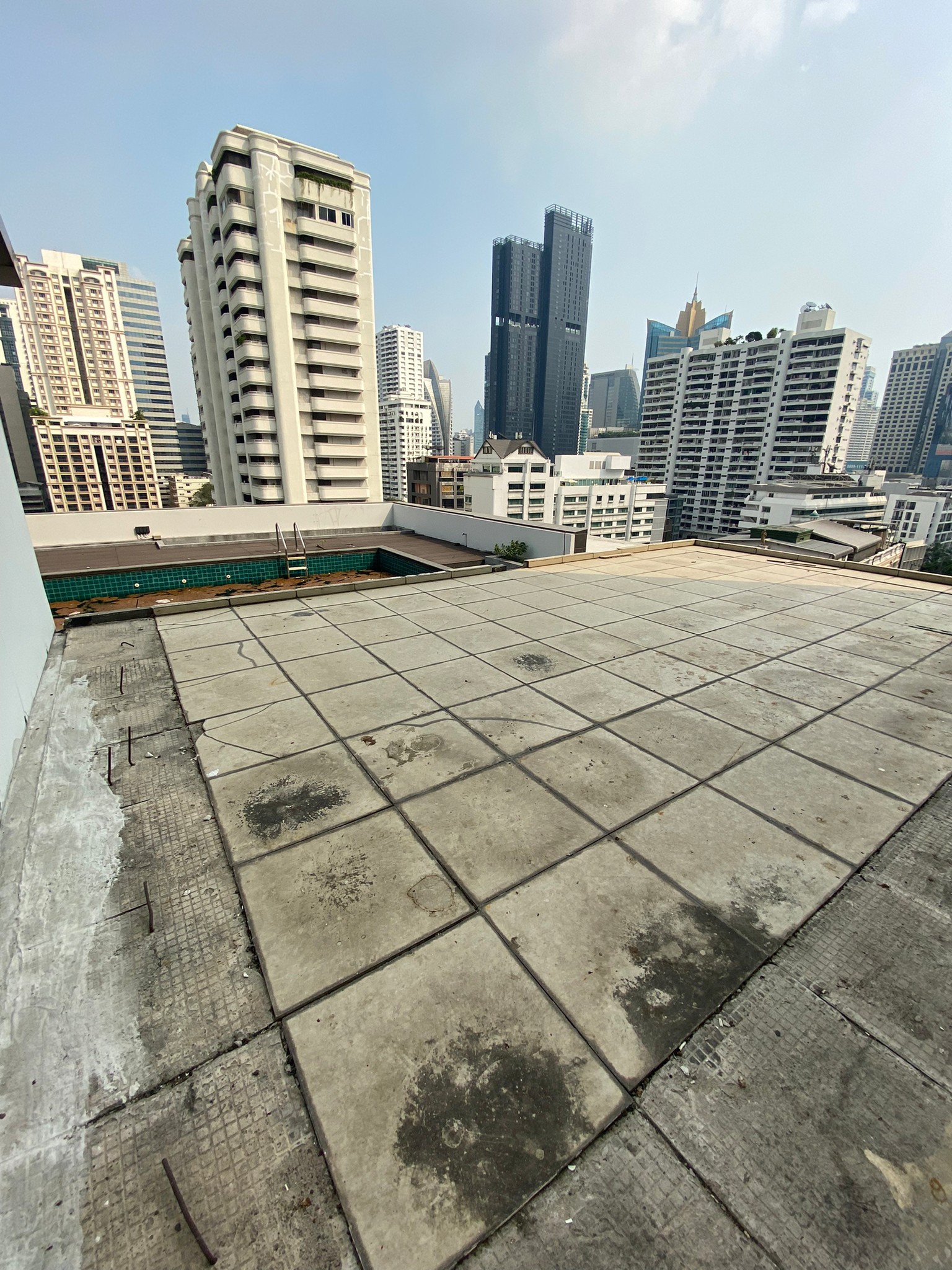 15 Sukhumvit Residences - Image 11